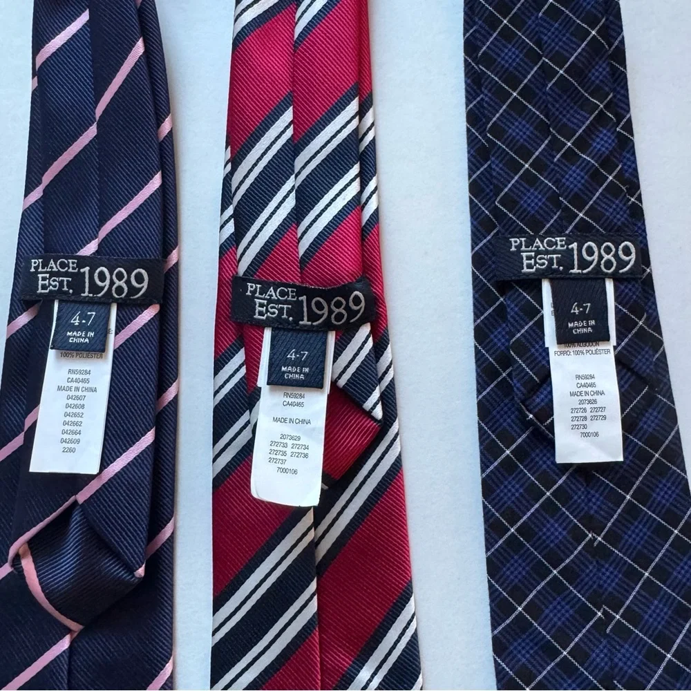 The Children’s Place Boy’s adjustable pre-tied neckties. 3 ties. Size: 4-7